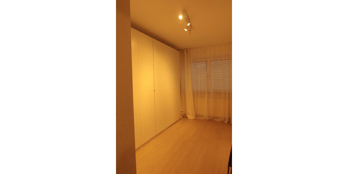 NEU SANIERTE 3-Zimmer Wohnung mit Stellplatz in Kutzenhausen 3 zimmer