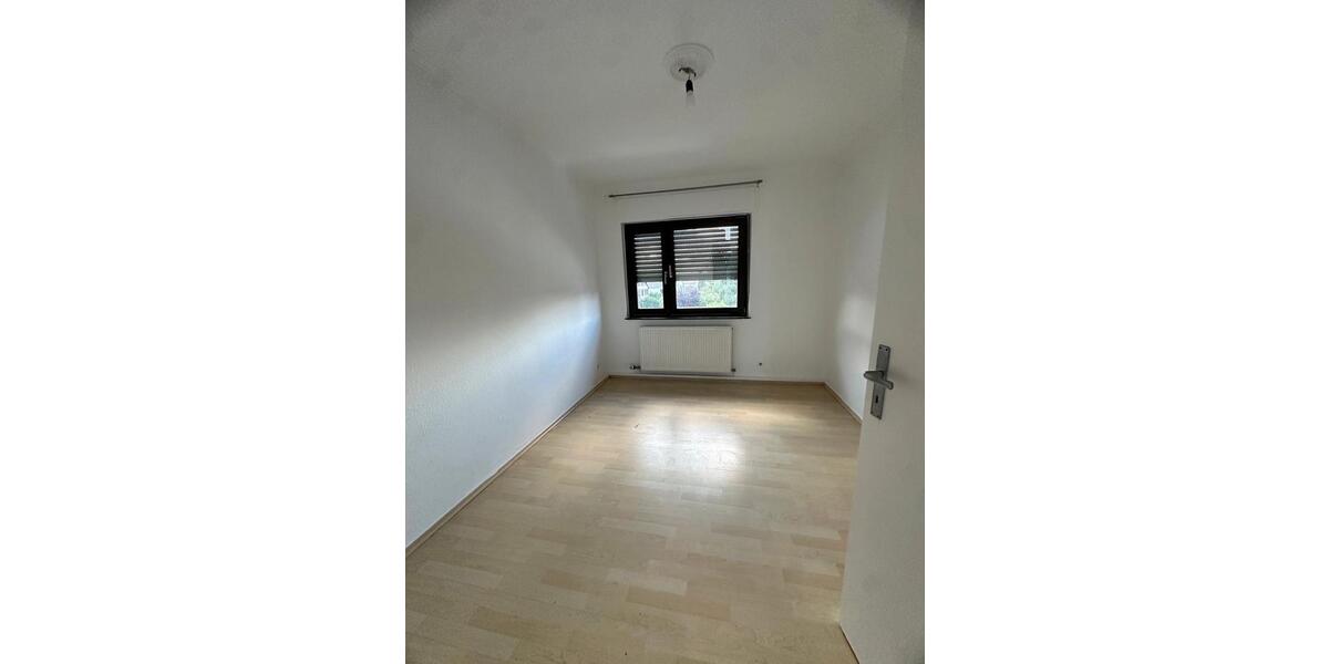 Etagenwohnung Philippsburg - 2 Zimmer, 65 m&sup2;, 1.300&euro; | Angebot:25993627