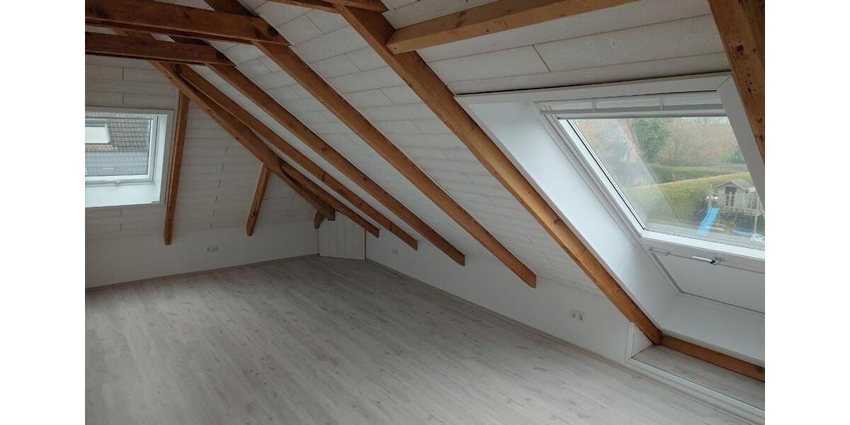 Einfamilienhaus Heide - 5 Zimmer, 159 m&sup2;, 1.600&euro; | Angebot:26603454