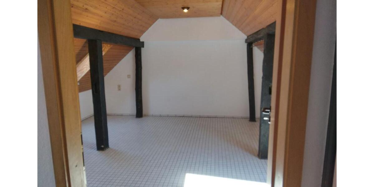 Dachgeschoßwohnung Göttingen Oststadt - 2 Zimmer, 50 m&sup2;, 550&euro; | Angebot:26248086