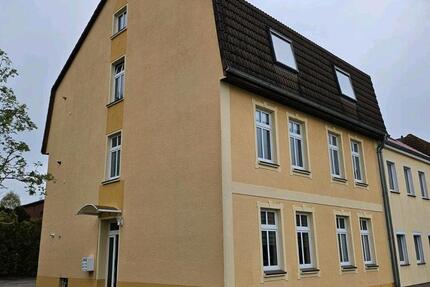 Wohnung Grimmen - 3 Zimmer, 91 m&sup2;, 600&euro; | Angebot:27640868