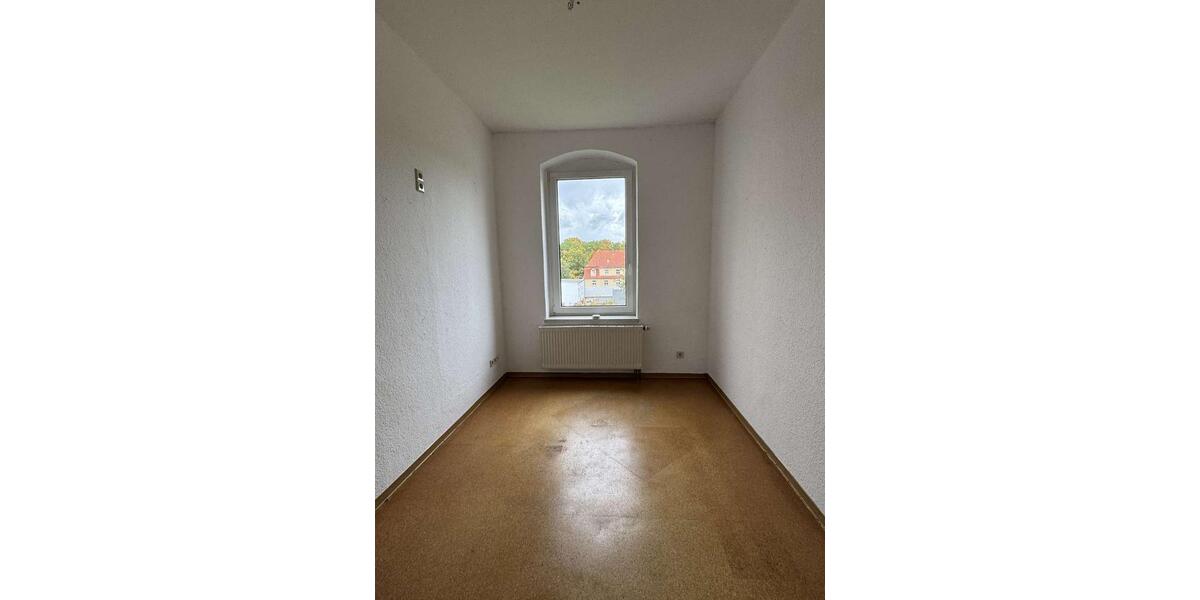 Familienfreundliche Etagenwohnung mit 100 m² und Stellplatz in Radeberg 4 zimmer
