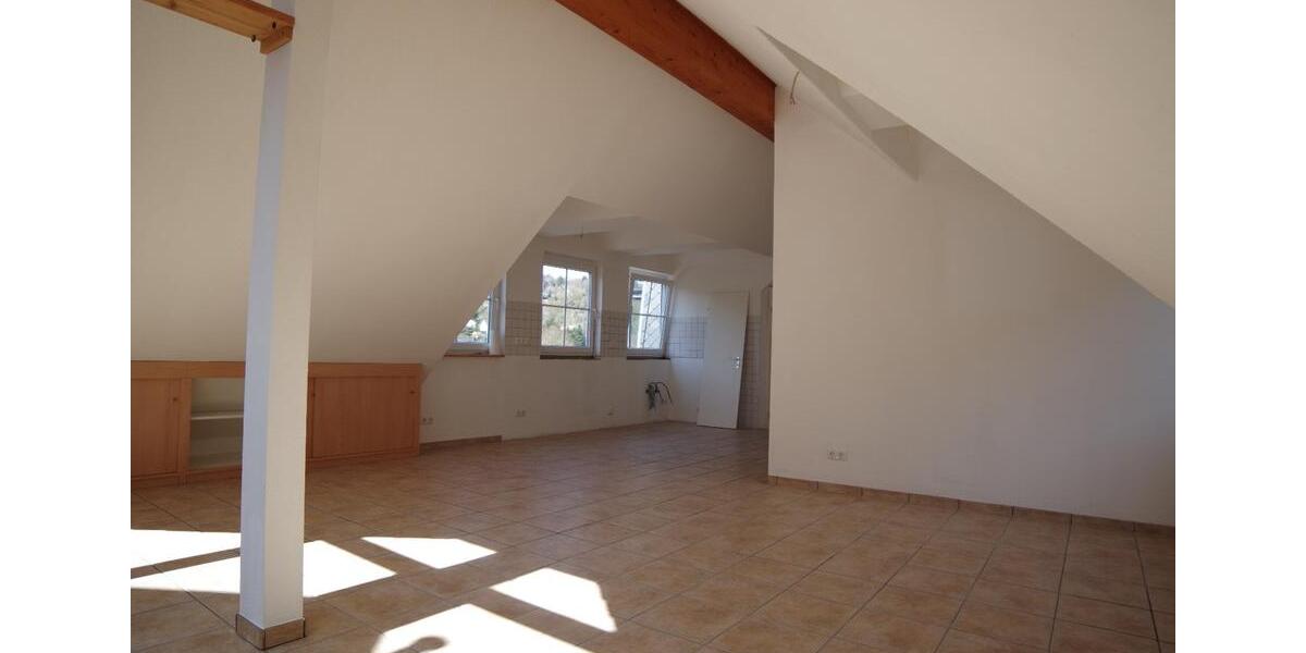 Dachgeschoßwohnung Mechernich - 2 Zimmer, 81 m&sup2;, 960&euro; | Angebot:24327655