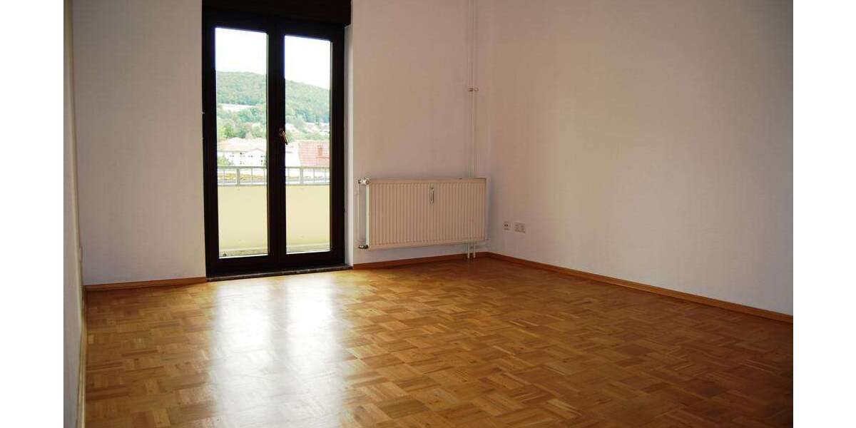 Etagenwohnung Bad Kissingen - 2.5 Zimmer, 70 m&sup2;, 475&euro; | Angebot:26854775