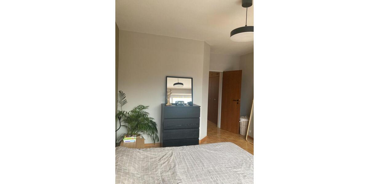 Vollmöblierte Wohnung zur Untermiete für 6 Monate 4 zimmer