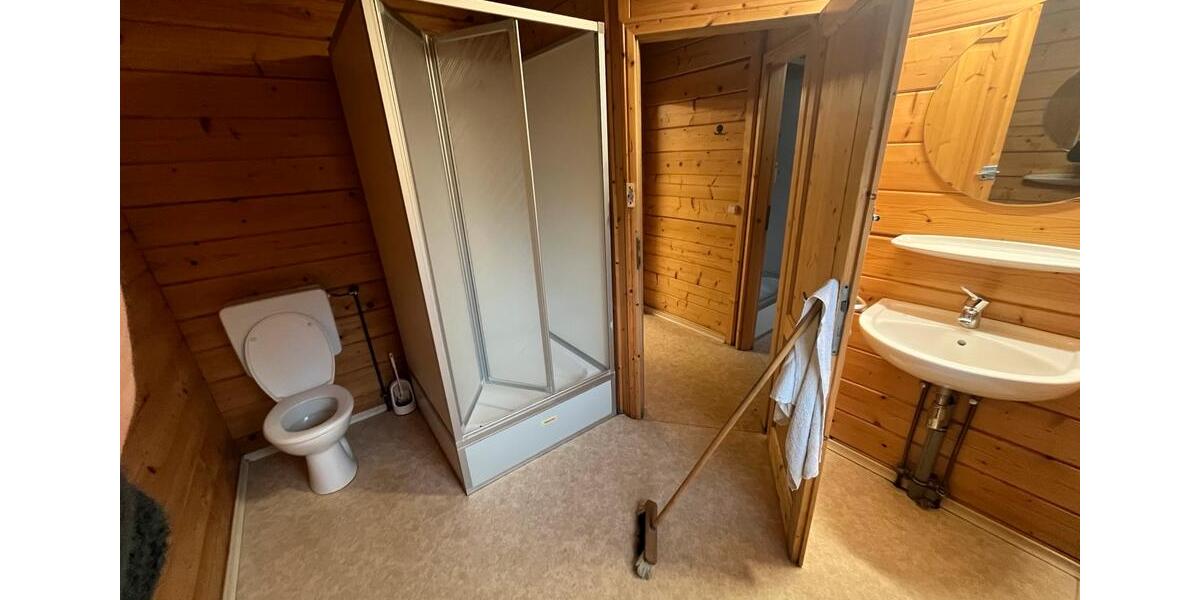 Etagenwohnung Ilshofen - 9 Zimmer, 200 m&sup2;, 2.500&euro; | Angebot:25978994