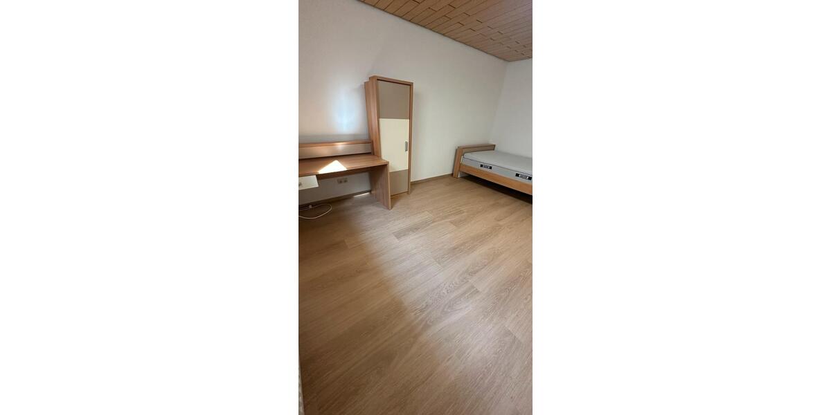 Wohnen auf Zeit Würzburg Heuchelhof - 1 Zimmer, 39 m&sup2;, 325&euro; | Angebot:26317483