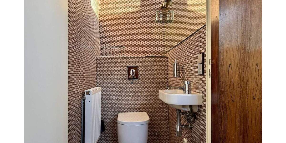 Modernisierte 3-Zimmer-Wohnung in Berlin-Dahlem mieten, ca. 180 m², große Ost- und West-Terrassen 3 zimmer