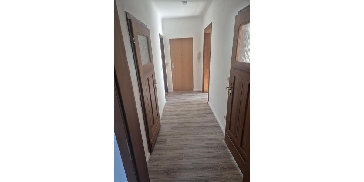 Dachgeschoßwohnung Bernsdorf - 3 Zimmer, 66 m&sup2;, 365&euro; | Angebot:25144274