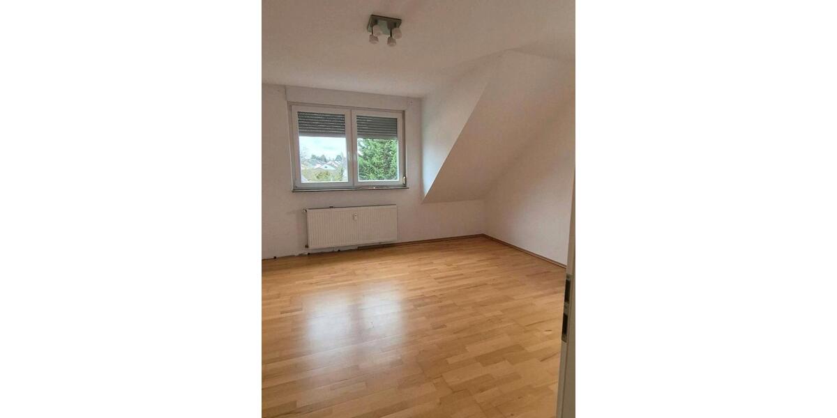 Dachgeschoßwohnung Bous - 1 Zimmer, 65 m&sup2;, 500&euro; | Angebot:26039179