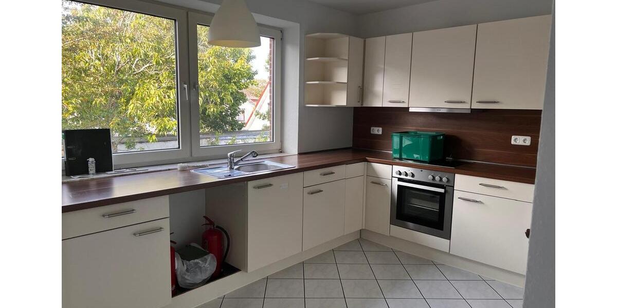 Etagenwohnung Meldorf - 3 Zimmer, 150 m&sup2;, 990&euro; | Angebot:23620212