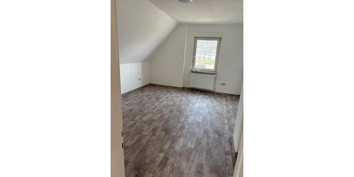 Dachgeschoßwohnung Minden Kuhlenkamp - 2 Zimmer, 70 m&sup2;, 720&euro; | Angebot:25649459
