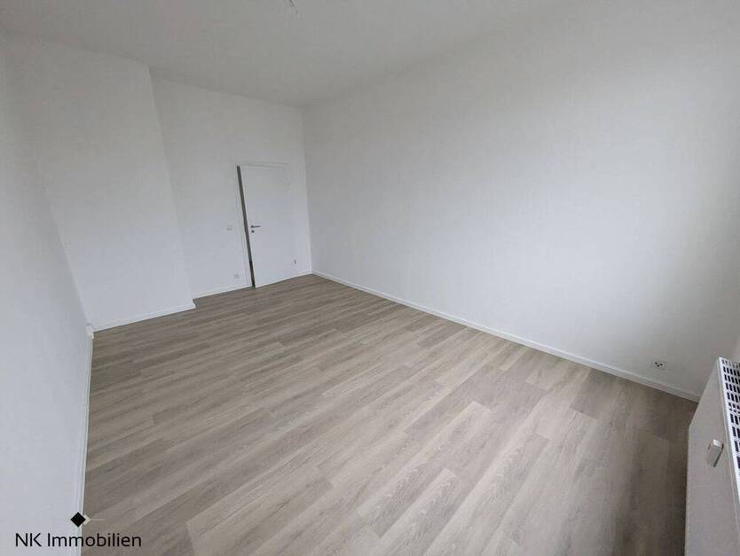 ++ wunderschöne, frisch sanierte 4-Raum Wohnung mit Balkon - ab sofort verfügbar ++