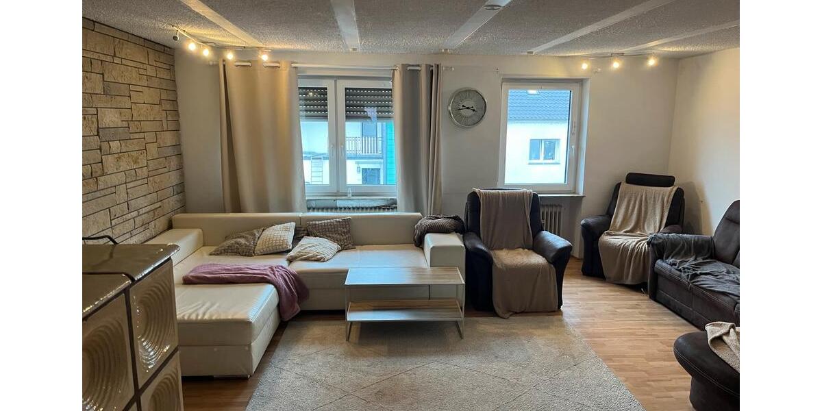 Etagenwohnung Nalbach - 5 Zimmer, 150 m&sup2;, 990&euro; | Angebot:24682663
