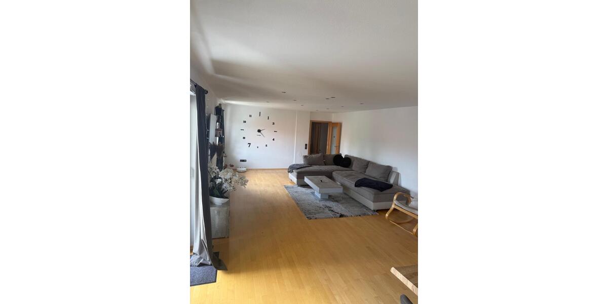 Etagenwohnung Hünfeld - 3.5 Zimmer, 124 m&sup2;, 950&euro; | Angebot:26578810