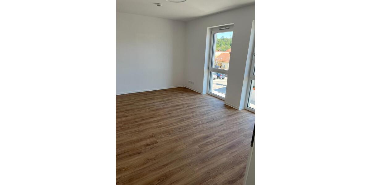 Etagenwohnung Stamsried - 2.5 Zimmer, 72 m&sup2;, 650&euro; | Angebot:25869143