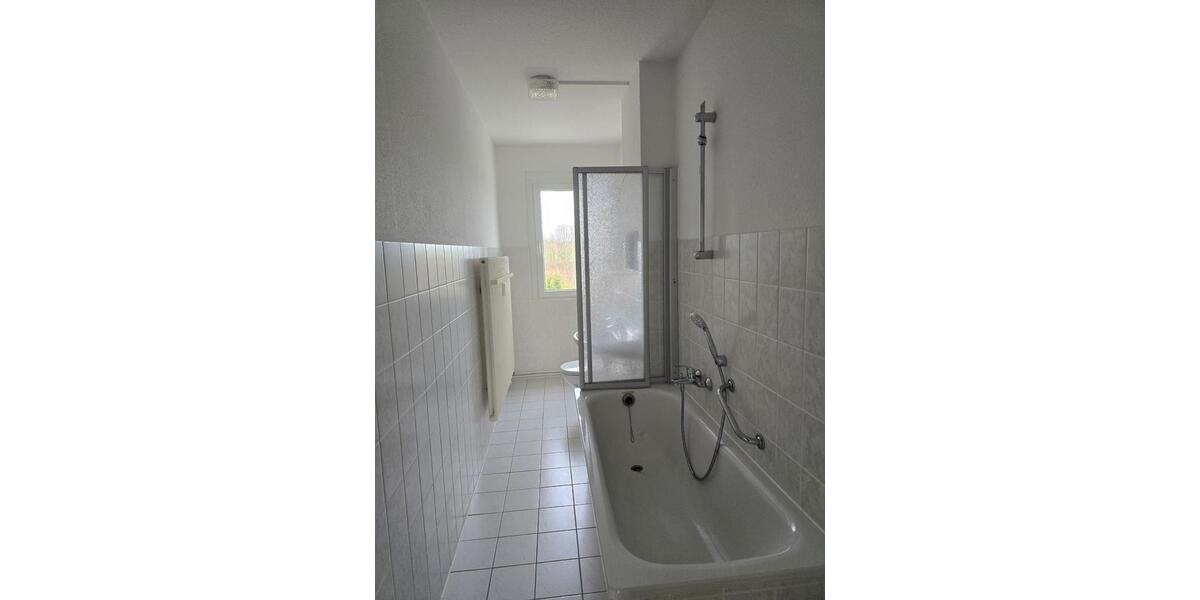 Etagenwohnung Hainichen - 3 Zimmer, 62 m&sup2;, 303&euro; | Angebot:26455735