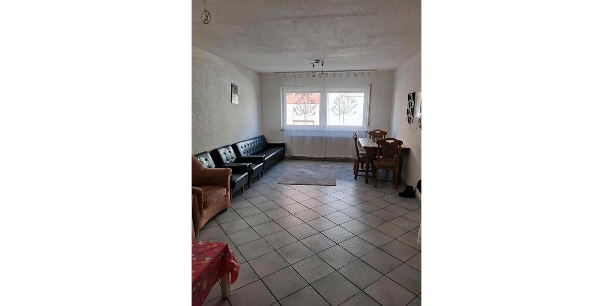 Etagenwohnung Völklingen - 3 Zimmer, 65 m&sup2;, 550&euro; | Angebot:26621797