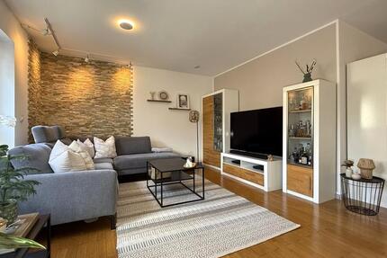 3-Zimmer-Wohnung mit Balkon, Stellplatz & moderner Einbauküche 3 zimmer