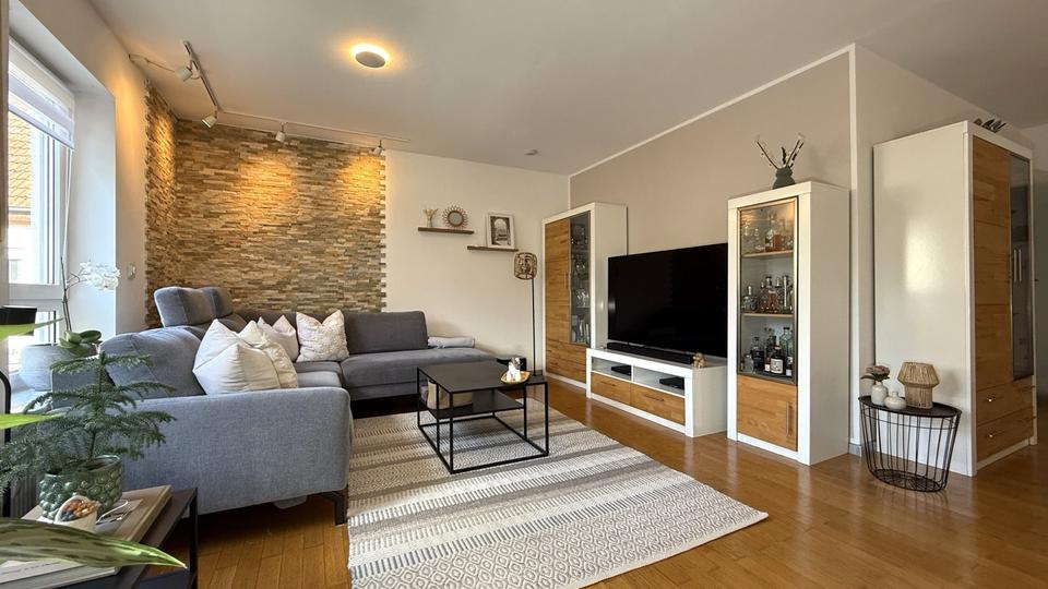 3-Zimmer-Wohnung mit Balkon, Stellplatz & moderner Einbauküche 3 zimmer