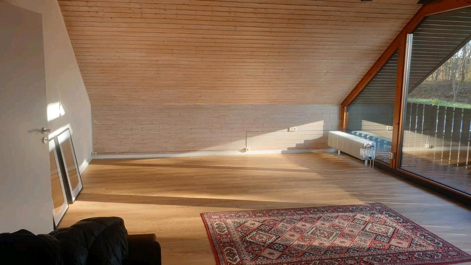 Bhfs,nähe, 2 Zimmer DG WHG 2 zimmer