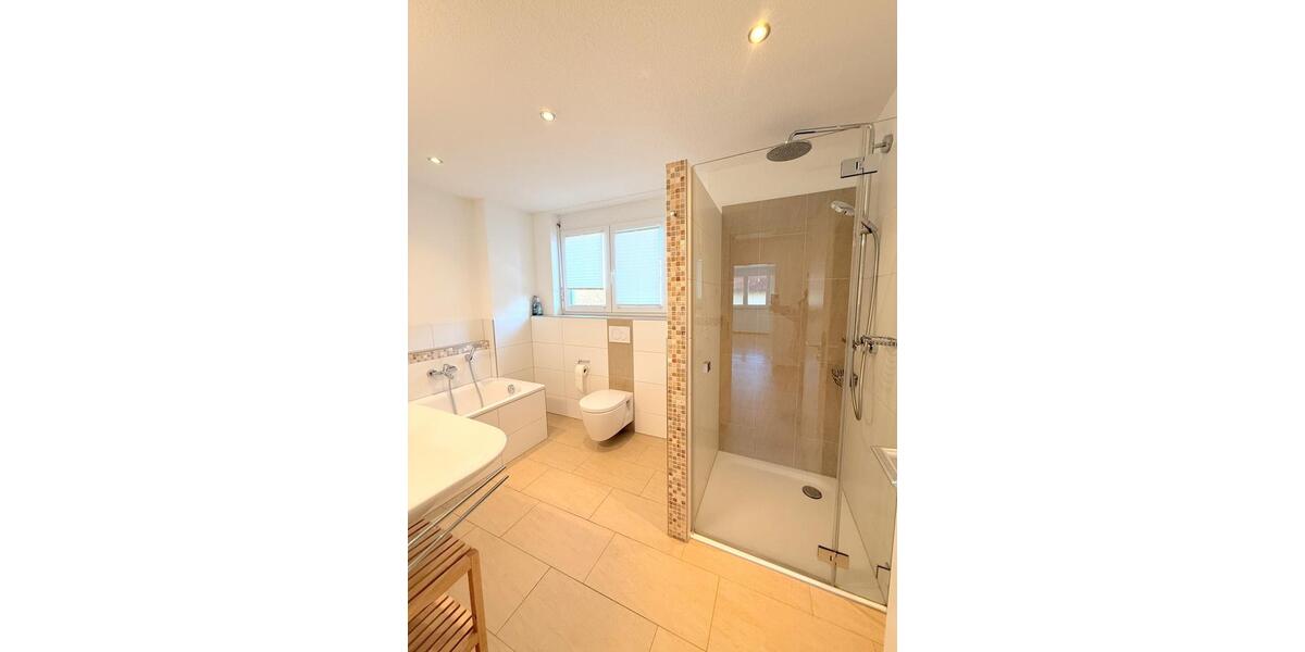 Reihenhaus Grenzach-Wyhlen Wyhlen - 5 Zimmer, 160 m&sup2;, 2.270&euro; | Angebot:23620295