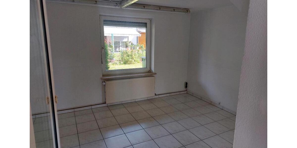 Klosterlechfeld 2 Zimmer Küche Bad Wintergarten zimmer