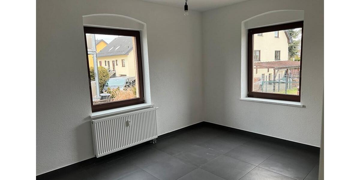 Erdgeschoßwohnung Limbach-Oberfrohna Oberfrohna - 2 Zimmer, 64 m&sup2;, 680&euro; | Angebot:26038818