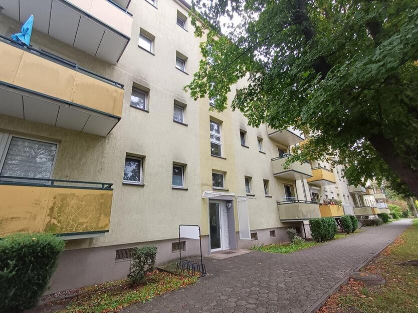 Die perfekte Studi-WG - möbliert - 1. OG mitte zimmer