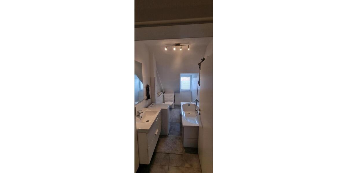 Wohnen auf Zeit Wiesbaden Dotzheim - 3 Zimmer, 85 m&sup2;, 1.125&euro; | Angebot:25017467