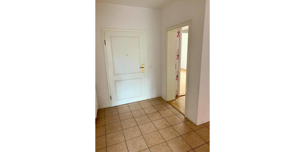 Etagenwohnung Sebnitz - 3 Zimmer, 70 m&sup2;, 420&euro; | Angebot:25756482