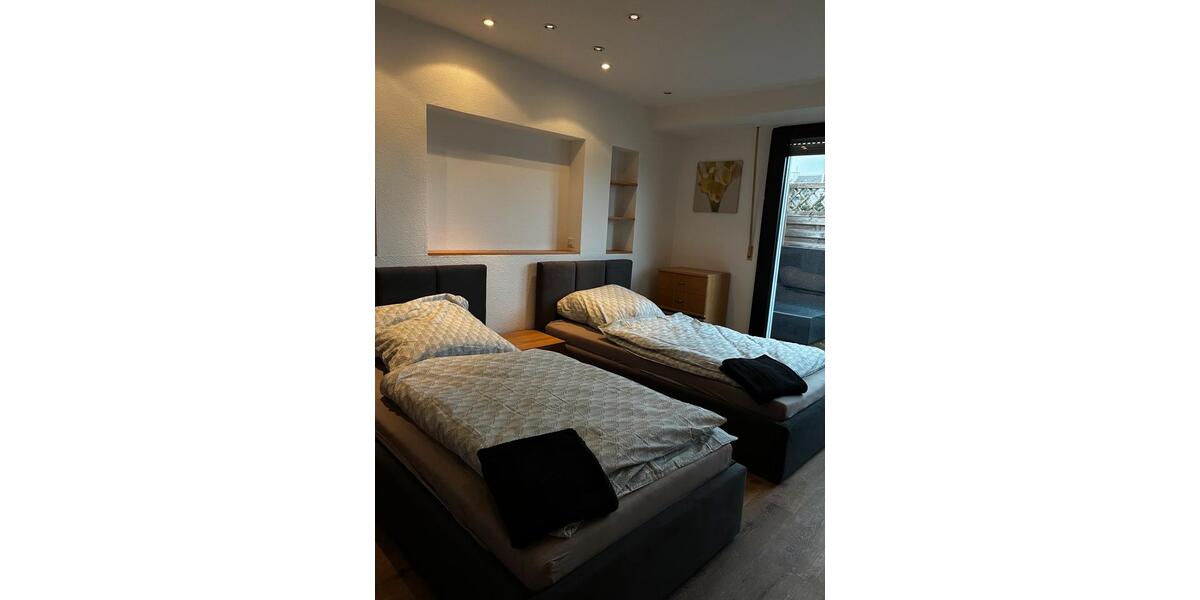 Wohnen auf Zeit Schwerte - 7 Zimmer, 180 m&sup2;, 100&euro; | Angebot:24906532