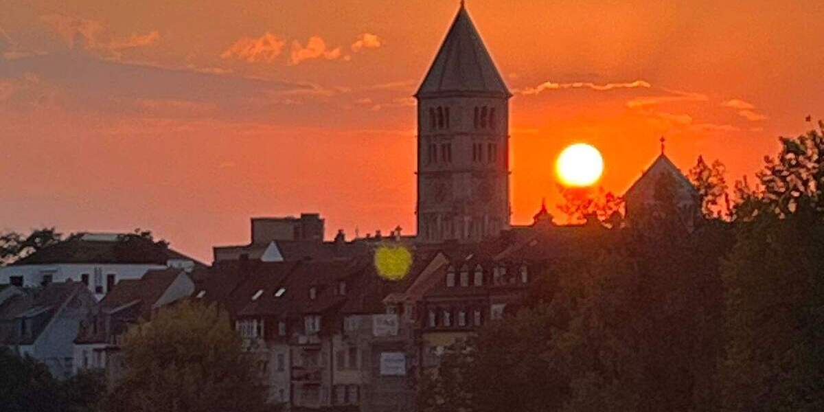 1 Zimmer Apartment-Wohnung mit neuerwertiger Einbauküche ab 01.12.2025 frei, gerne Dauermieter. 1 zimmer