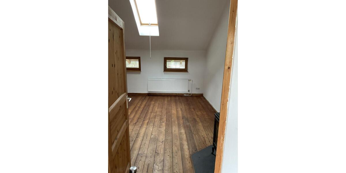 Etagenwohnung Pfaffing - 3 Zimmer, 90 m&sup2;, 900&euro; | Angebot:26686974