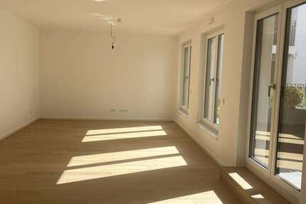 Wohnung Bad Homburg Berliner Siedlung/Gartenfeld - 2 Zimmer, 75 m&sup2;, 1.660&euro; | Angebot:26757576