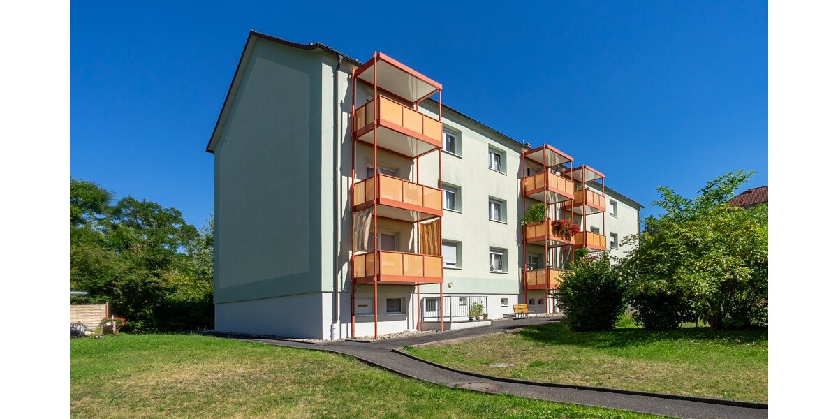 Zentral gelegene Altbauwohnung im Grünen - Etagenwohnung Suhl | Angebot:27280523