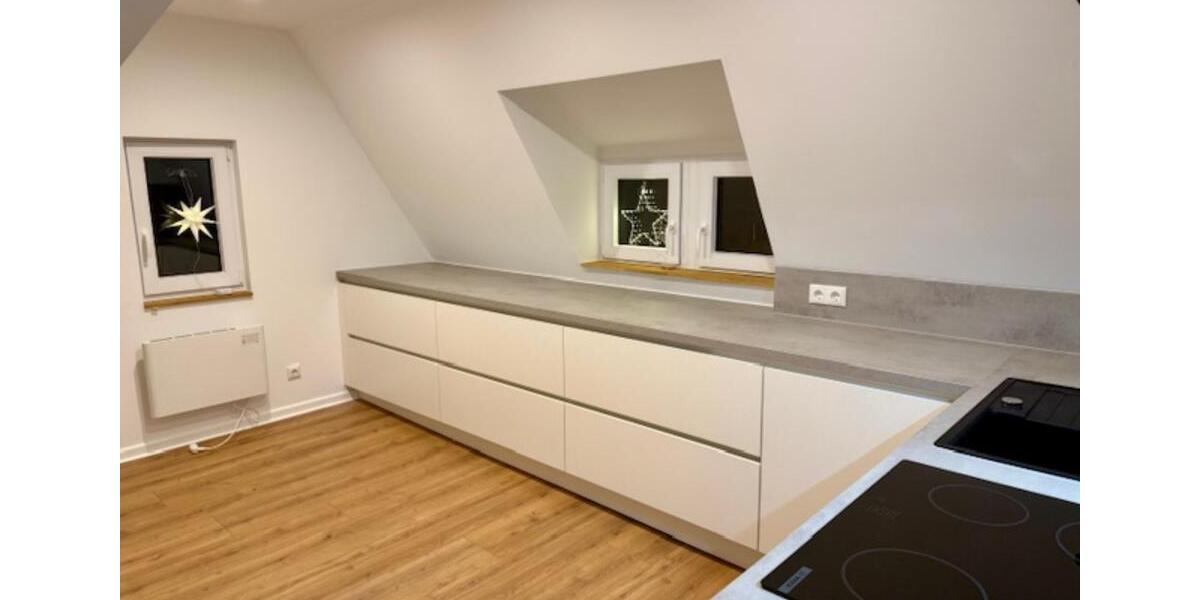 Dachgeschoßwohnung Wiesbaden Bierstadt - 2 Zimmer, 59 m&sup2;, 1.020&euro; | Angebot:24422077