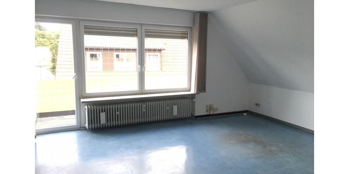 Dachgeschoßwohnung Neustadt an der Waldnaab - 2 Zimmer, 54 m&sup2;, 480&euro; | Angebot:26232823