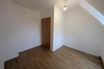 Dachgeschoßwohnung Groitzsch - 3 Zimmer, 60 m&sup2;, 390&euro; | Angebot:25935597