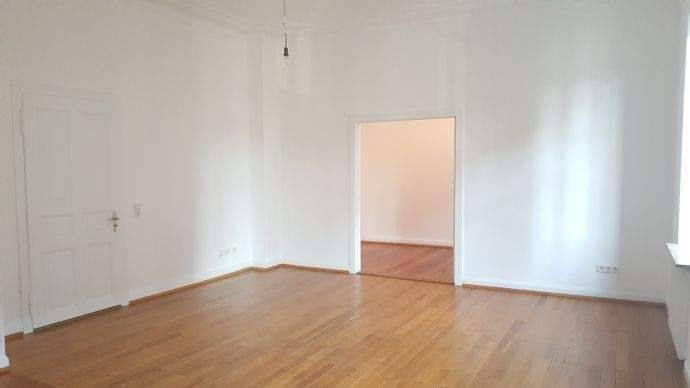 Etagenwohnung Saarbrücken Alt-Saarbrücken - 5 Zimmer, 156 m&sup2;, 1.300&euro; | Angebot:26804343