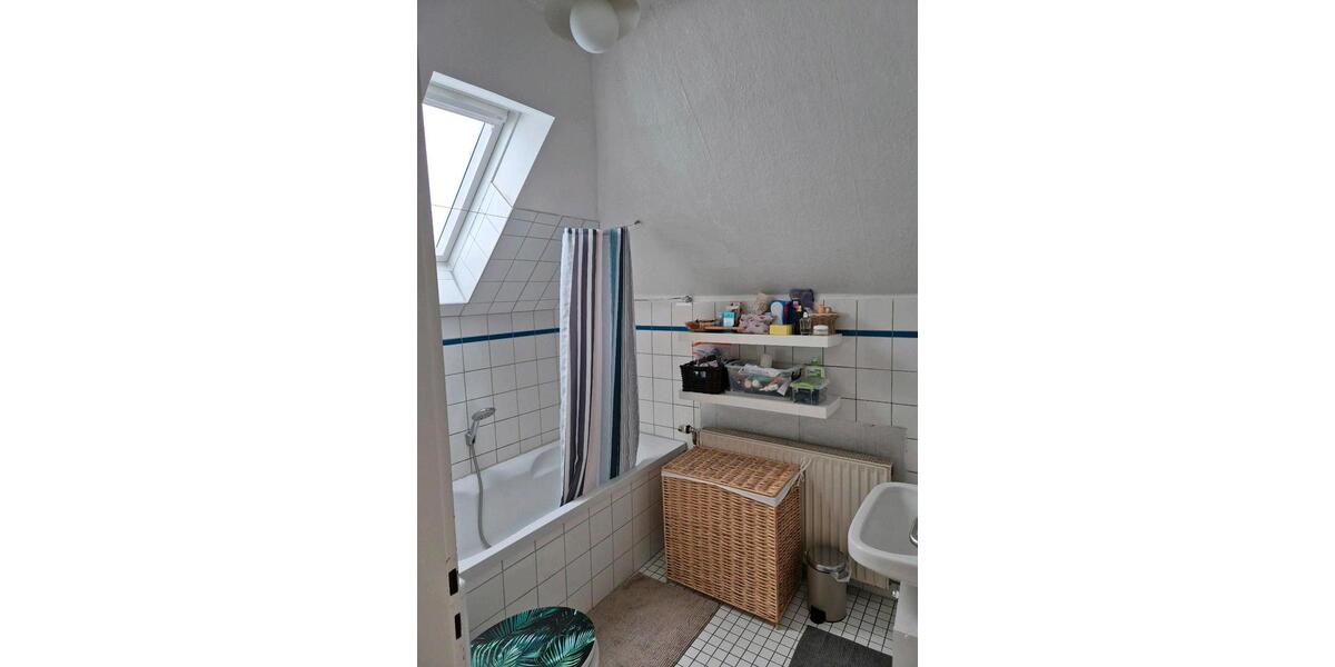 Dachgeschoßwohnung Bielefeld - 2 Zimmer, 60 m&sup2;, 700&euro; | Angebot:26613499