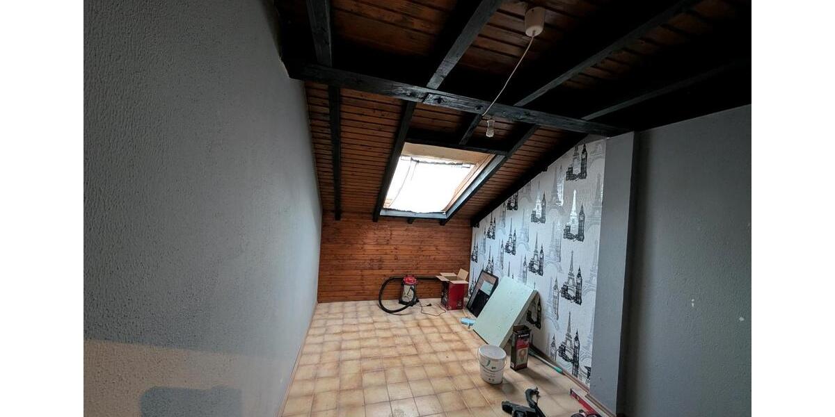 Dachgeschoßwohnung Lautertal (Odenwald) - 5 Zimmer, 135 m&sup2;, 1.100&euro; | Angebot:26030531