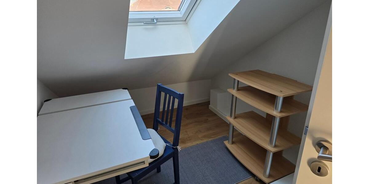 Dachgeschoßwohnung Miltenberg - 2 Zimmer, 40 m&sup2;, 420&euro; | Angebot:24770093