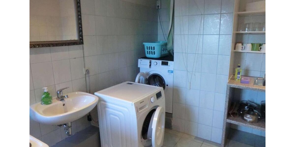 Wohnen auf Zeit Roßwein - 6 Zimmer, 160 m&sup2;, 20&euro; | Angebot:24981244