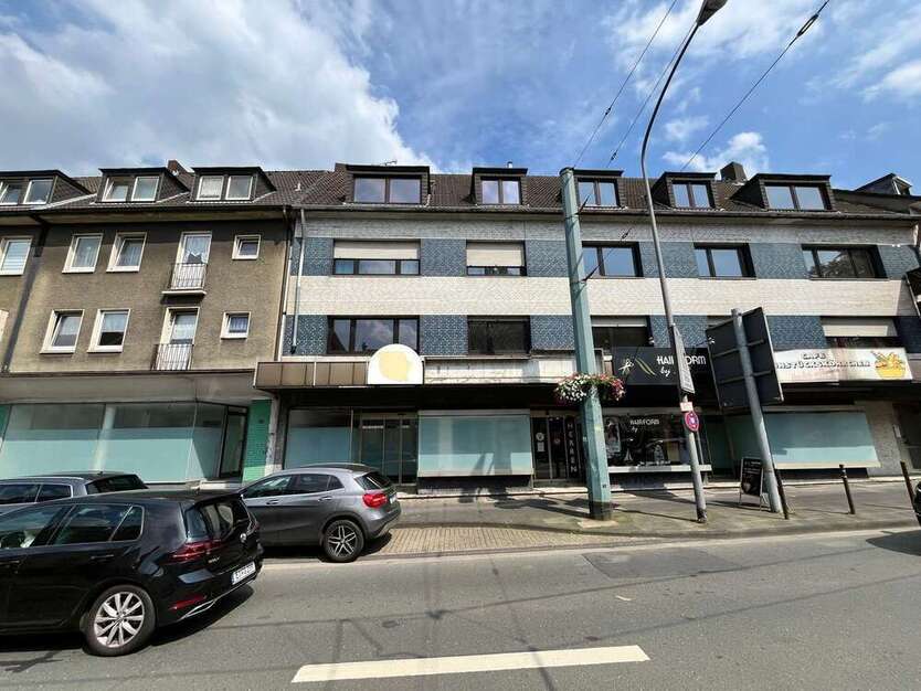Einzelhandel in Essen 1.200 € 193 m²