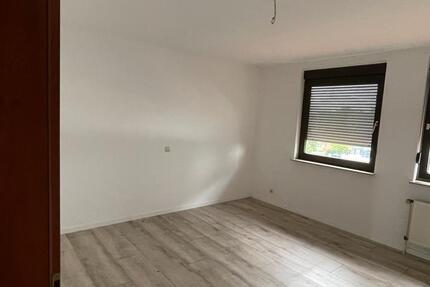 Wohnung Eschwege - 2 Zimmer, 80 m&sup2;, 595&euro; | Angebot:26213108