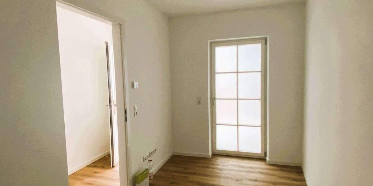 Etagenwohnung Forchheim - 3 Zimmer, 90 m&sup2;, 1.100&euro; | Angebot:25878725