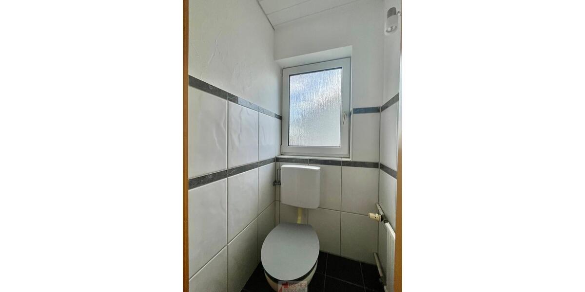 Etagenwohnung Vaihingen an der Enz - 4 Zimmer, 112 m&sup2;, 1.200&euro; | Angebot:25987146