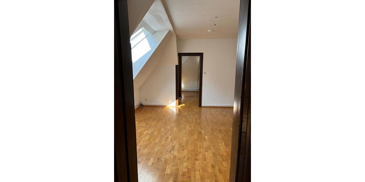 Dachgeschoßwohnung Faßberg - 4 Zimmer, 101 m&sup2;, 800&euro; | Angebot:26547790