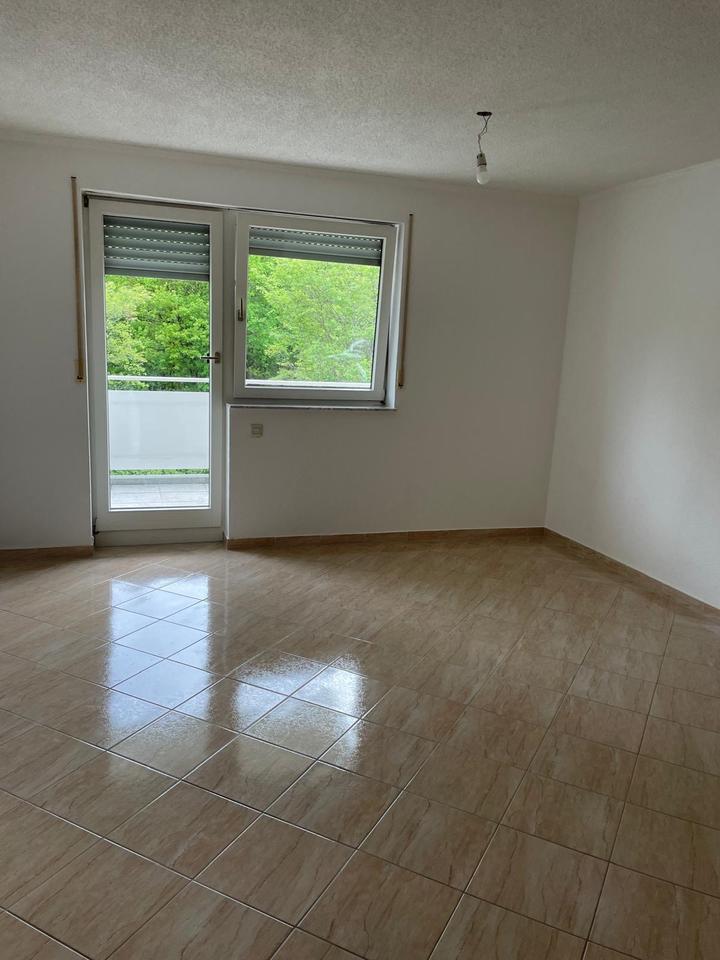 2 Zimmer Wohnung in Hechingen, EBK, Tiefgarage inkl, Kalt 620€